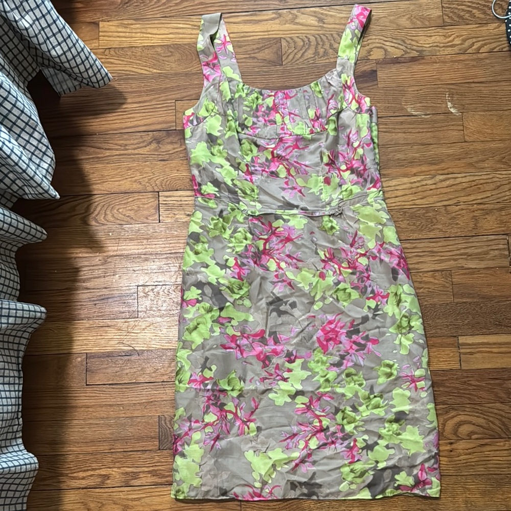 EXCELLENT LIKE NEW CONDITION! Banana Republic Women’s Sheath Dress. Size 0.